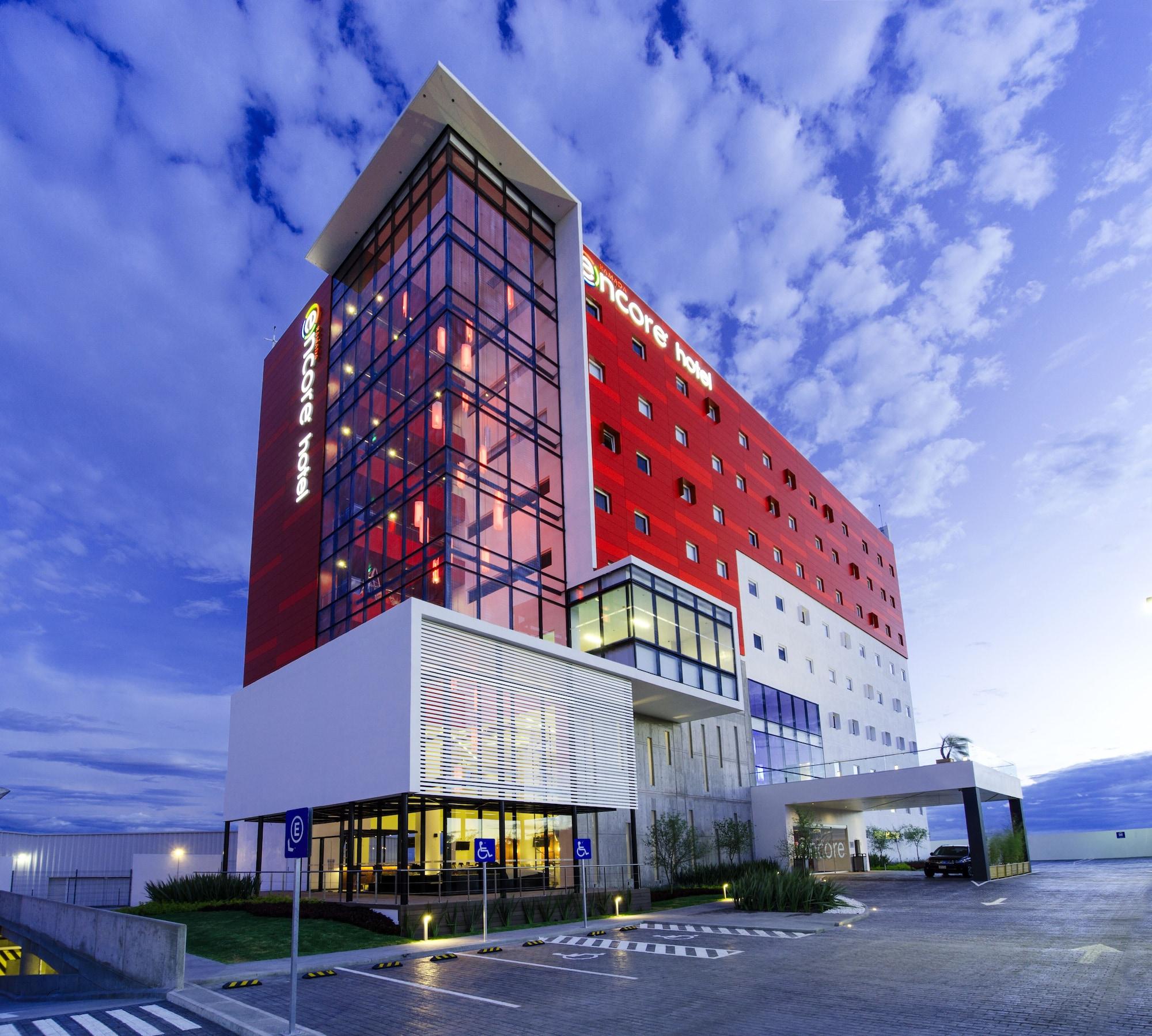 Hotel Ramada Encore By Wyndham Queretaro 4*